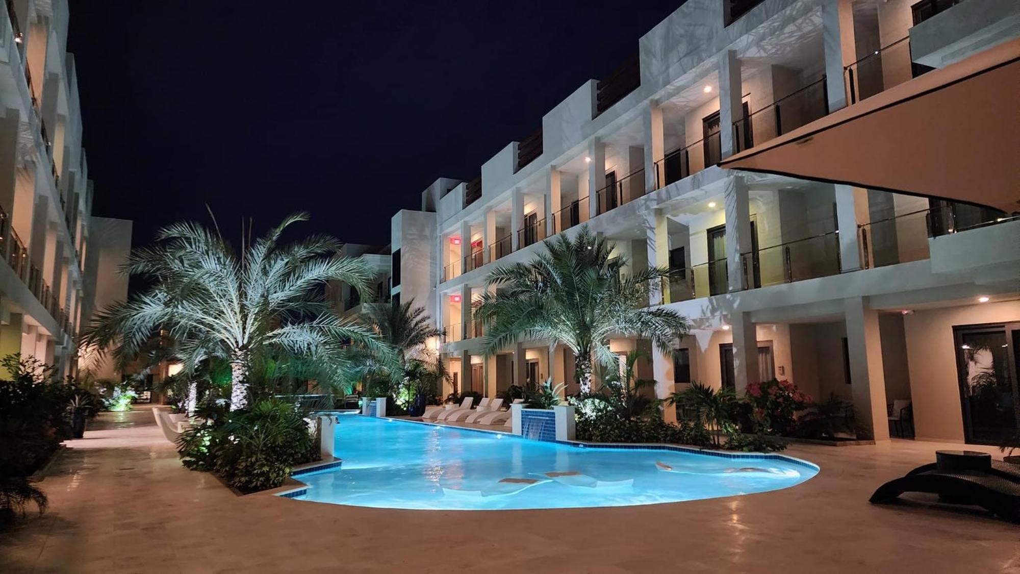 Wariruri Condos Aruba Palm Beach Exterior photo