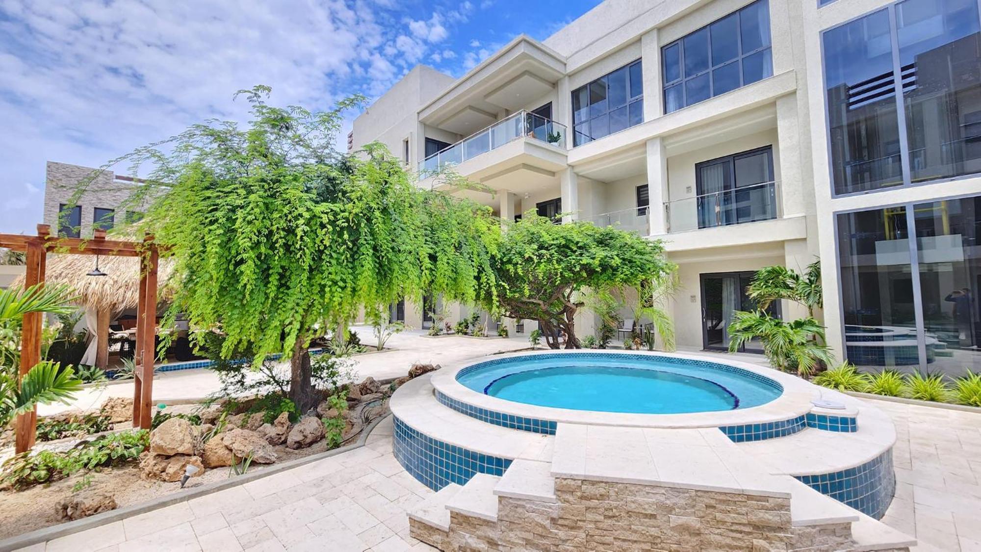Wariruri Condos Aruba Palm Beach Exterior photo